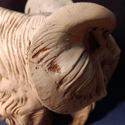 CERAMIC ELEPHANT W/BABY STATUE