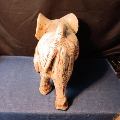CERAMIC ELEPHANT W/BABY STATUE