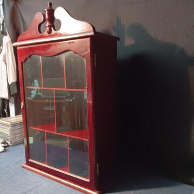 WALL HUNG OR FREESTANDING SECTIONED DISPLAY CABINET