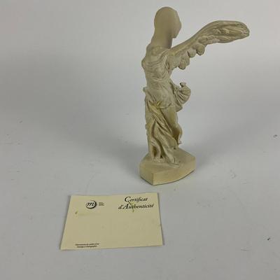 320 Greek Statue Victory of Samothrace