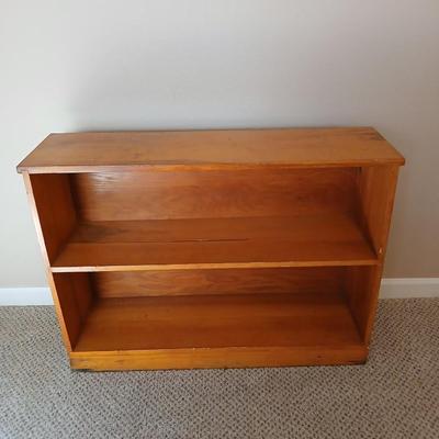Small Pine bookshelf