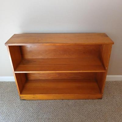 Small Pine bookshelf