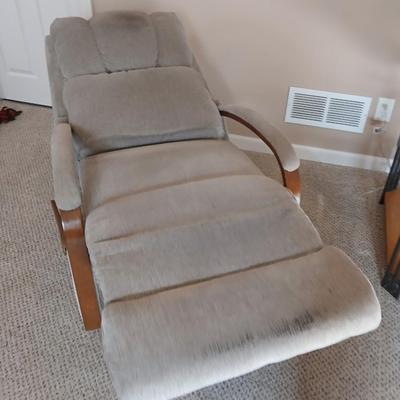 La-Z-Boy rocking reclining chair light grey fabric upholstery