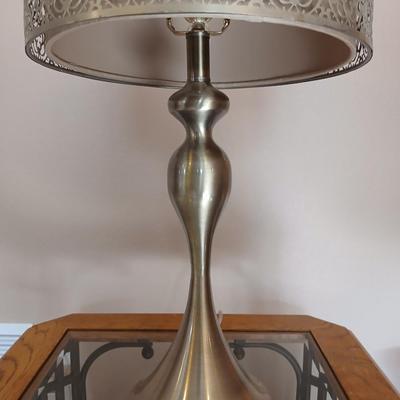 25" Lamp with metal lamp shade