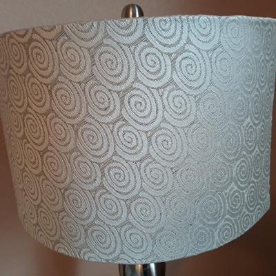 Decorative lamp with nice lamp shade (2 of 2)