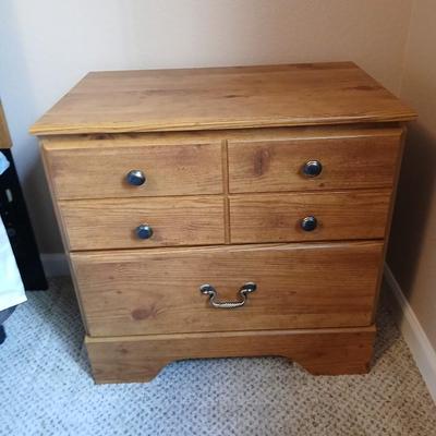 Ashley Furniture Signature Design two drawer nightstand (2 of 2)