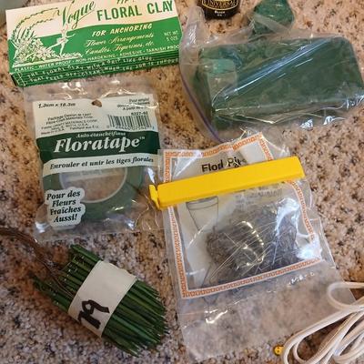 Crafting of all kinds - embossing - crocheting - scrapbooks -Flower arrangement incl. glue gun - clay and more