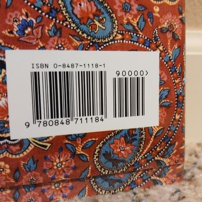 Crafting books - Embroidery book 10-20-30 minutes to sew - Easy sewing with knits and singer sewing with knits