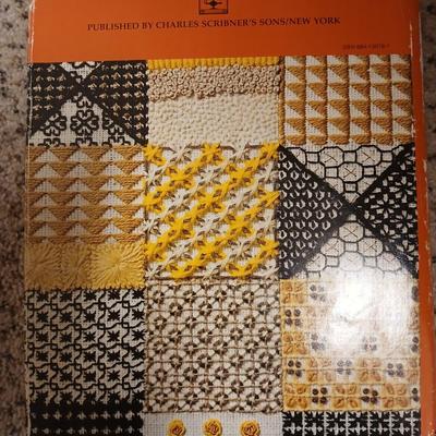 Crafting books - Embroidery book 10-20-30 minutes to sew - Easy sewing with knits and singer sewing with knits