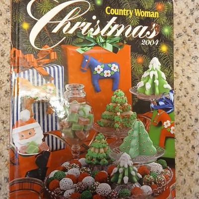 Christmas - books - figures - snow globe - Kitchen towels and more