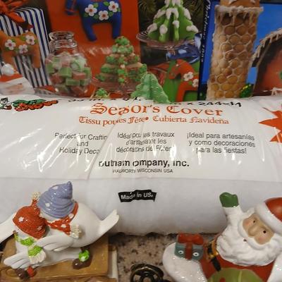 Christmas - books - figures - snow globe - Kitchen towels and more