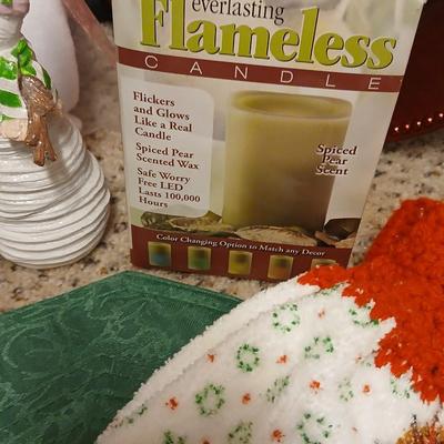Christmas - books - figures - snow globe - Kitchen towels and more