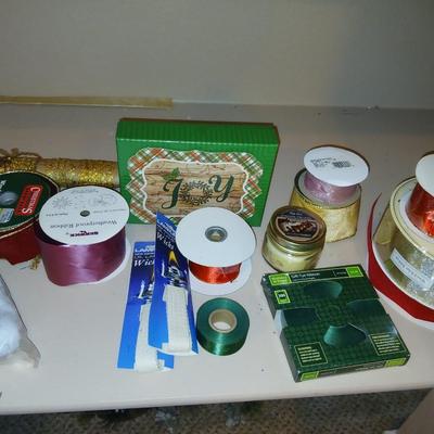 Christmas - Decorative rolls of ribbon - greeting cards - lantern wicks and faux snow