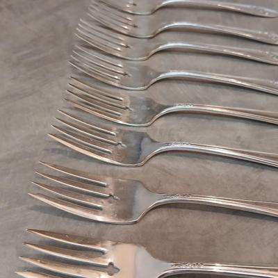 Oneida Community Tudor Plate flatware