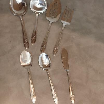 Oneida Community Tudor Plate flatware