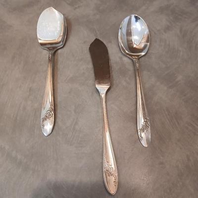 Oneida Community Tudor Plate flatware