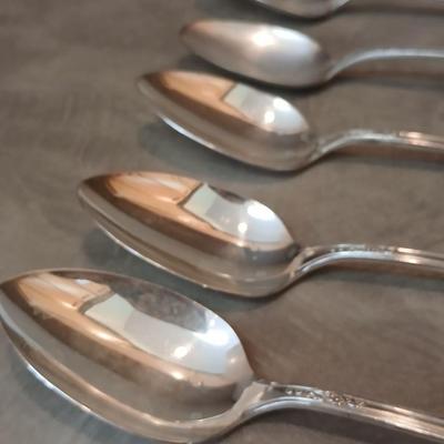 Oneida Community Tudor Plate flatware