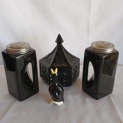 Large OGGI salt & Pepper shakers - Black bird pie funnel - and a Colonial Black Tiara Hexagon Candy Box