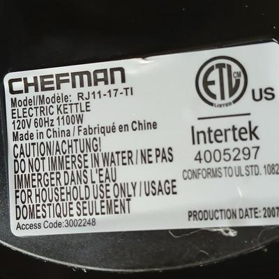 Chefman electric kettle and a crockpot stoneware slow cooker little dipper