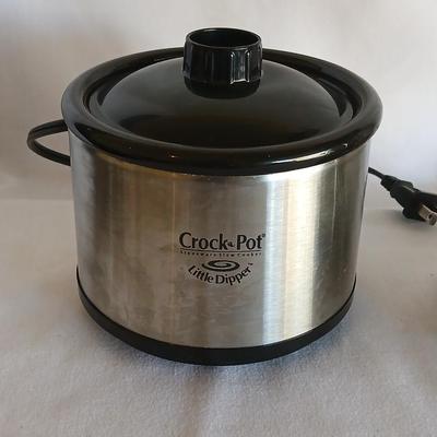 Chefman electric kettle and a crockpot stoneware slow cooker little dipper