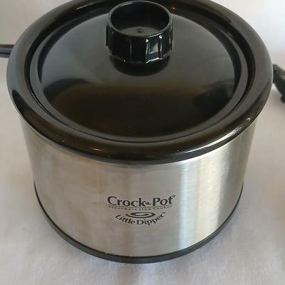 Chefman electric kettle and a crockpot stoneware slow cooker little dipper