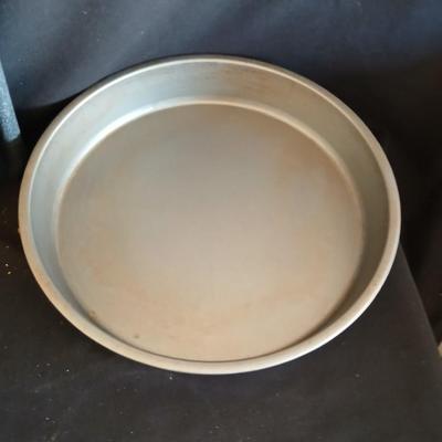 Glass cake dish - broiler pan - Pie pan and a basket for the cake dish