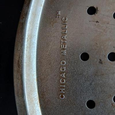 Pizza and cake pans