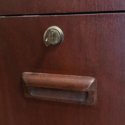 Two Drawer Wooden File Cabinet (UL-DZ)