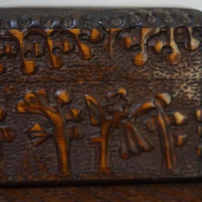 ANTIQUE RUSSIAN FOLK ART CARVED WOODEN BOX / YOUNG MAIDEN HAND PAINTED ON LID/ DEEP CARVINGS LINE THE BOX