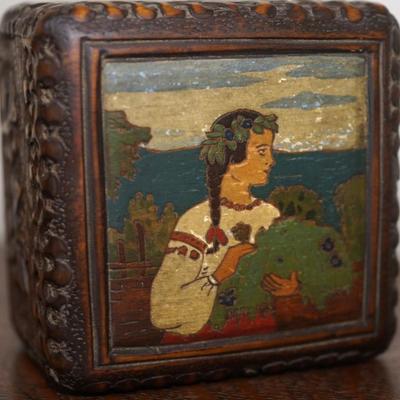 ANTIQUE RUSSIAN FOLK ART CARVED WOODEN BOX / YOUNG MAIDEN HAND PAINTED ON LID/ DEEP CARVINGS LINE THE BOX