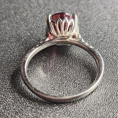 14k White Gold Oval 7.46 Cttw Malaya Garnet Diamond Ring Size 12