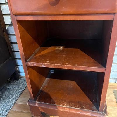 Wooden Side Table with Dovetailed Drawer (S-MG)