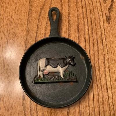 Vintage mini cow design wall skillet