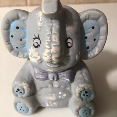 Vintage HP elephant salt & pepper shaker set
