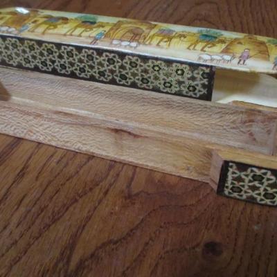 Vintage Middle East handcrafted wooden trinket box
