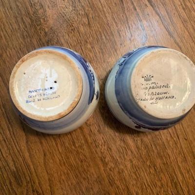 Pair of Holland Delft Blauw HP crocus planters