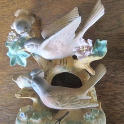 Vintage porcelain 4-Robin family figurine