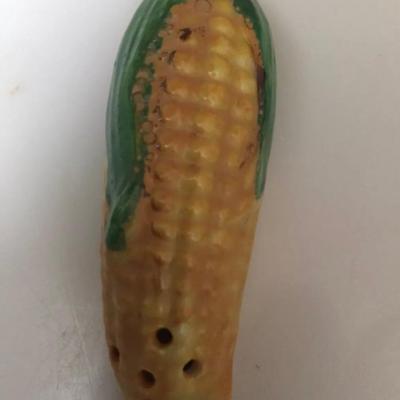 Vintage ceramic corn on the cob salt & pepper shaker set