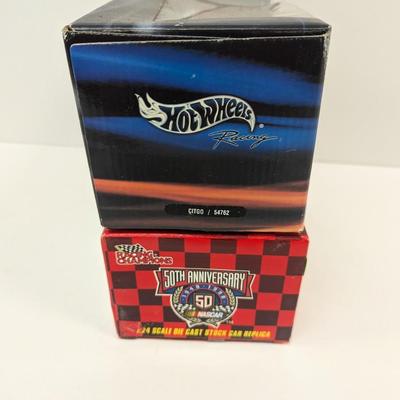 Racing Champions & Hot Wheels Collectibles 1:24 Die Car Replicas