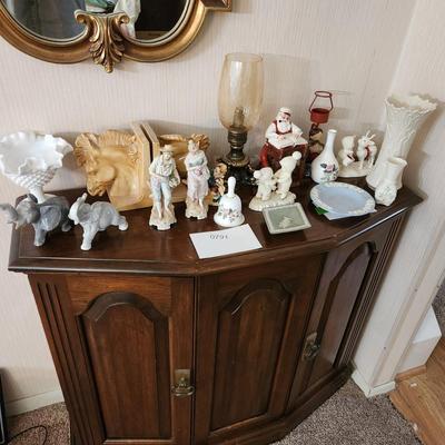 Lot of Collectibles Milk Glass Horse head Book Ends Elephants, Belleek, Lenox USA