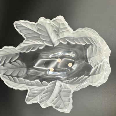 Signed Lalique Compiegne Jardiniere Leaf Frosted and Clear