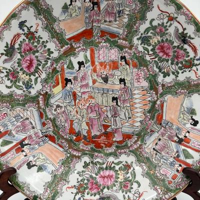 Large Chinese Rose Medallion Decorative Platter