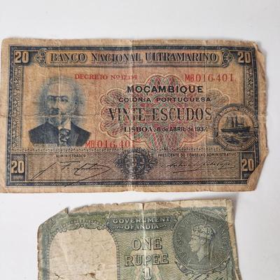 US & Foreign Currency Lot