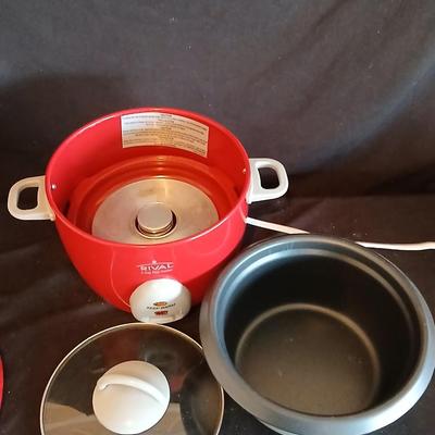Rival Rice cooker with two hot pads