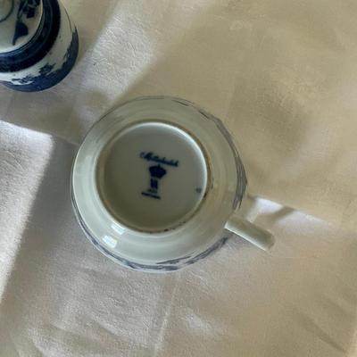332 Assorted Vintage Blue, White Porcelain Collection & Antique Blue & White Tea Cup & Mustart Pot Set