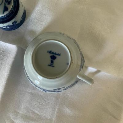 332 Assorted Vintage Blue, White Porcelain Collection & Antique Blue & White Tea Cup & Mustart Pot Set