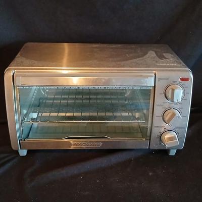 Stainless steel Black and Decker toaster oven