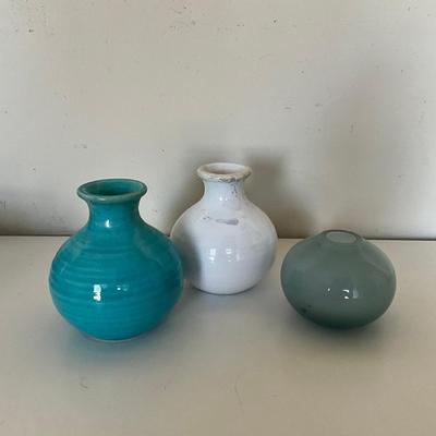 333 Set Of Three Decorative Ceramic Vases