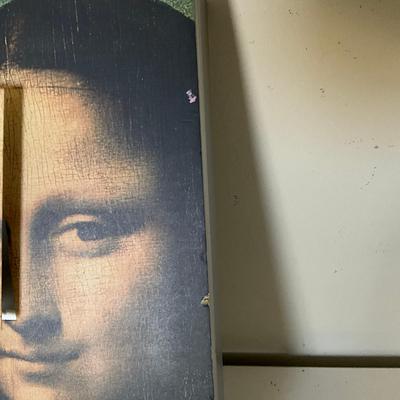 337 Abstract Mona Lisa Clock