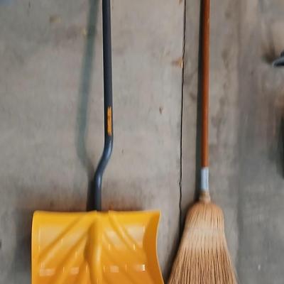 True Temper Snow Shovel and a warehouse straw broom
